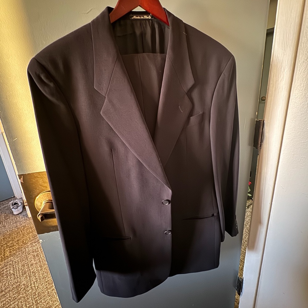 Giorgio Armani Le Collezioni Men's Suit - Size 40R